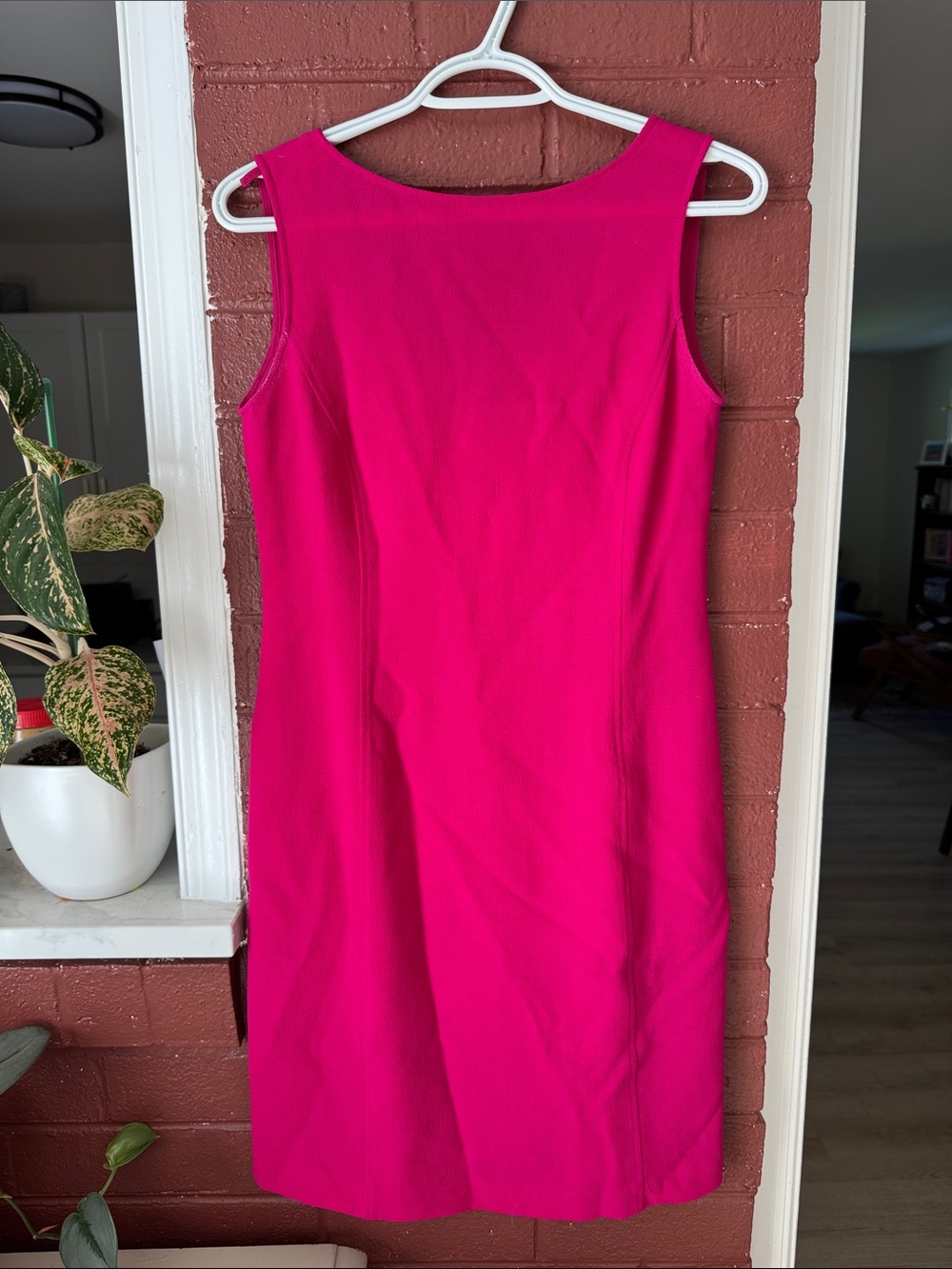 Armani Collezioni Vintage Sleeveless Fuchsia Sheath Midi Dress Size 8